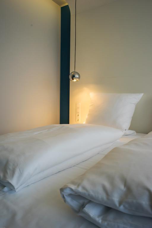Hotel Knorz Цирндорф Стая снимка