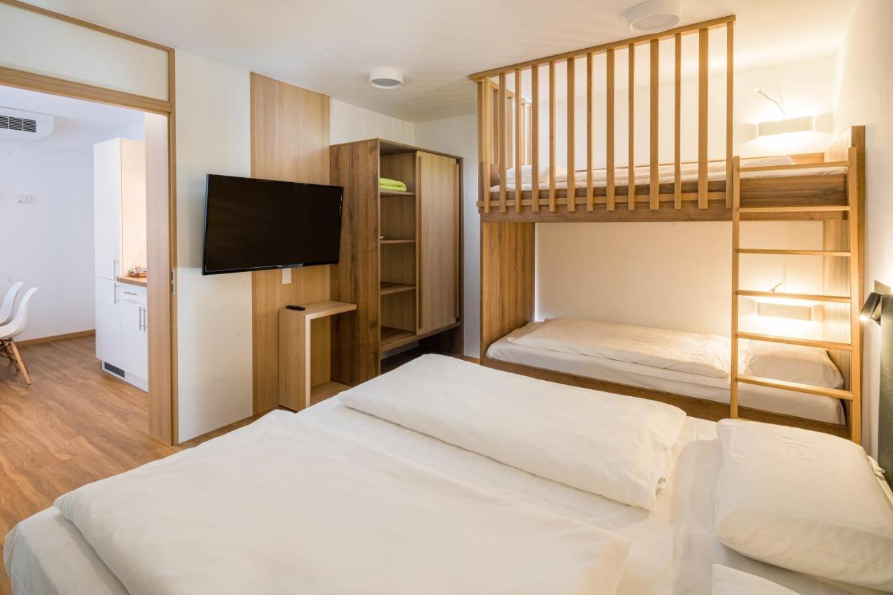 Hotel Knorz Цирндорф Екстериор снимка