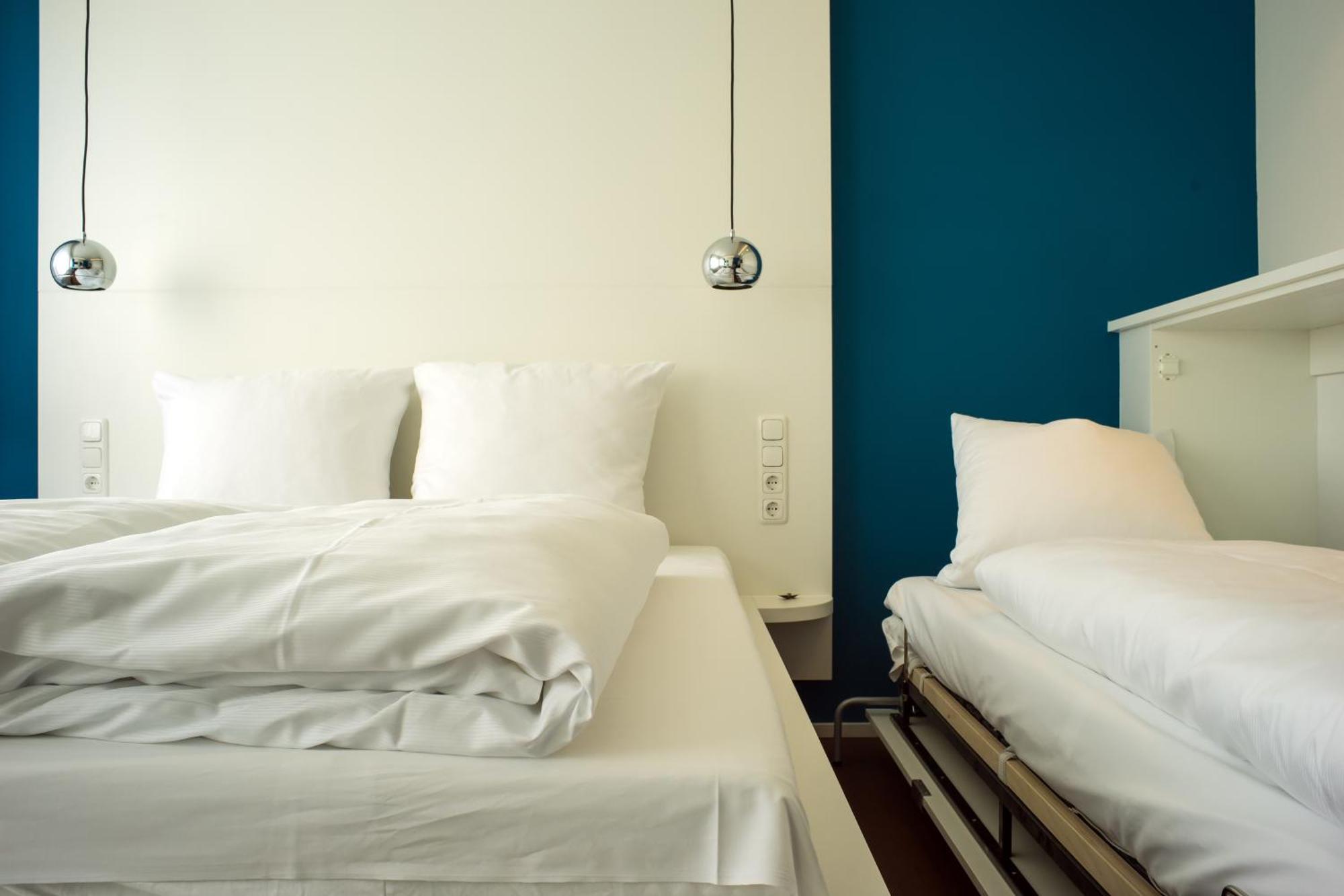 Hotel Knorz Цирндорф Стая снимка