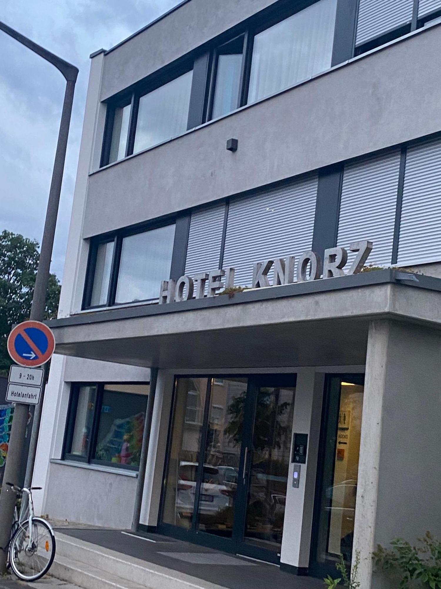 Hotel Knorz Цирндорф Екстериор снимка