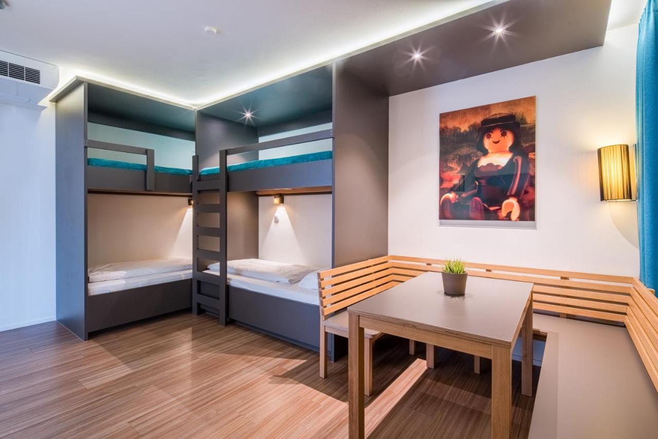 Hotel Knorz Цирндорф Екстериор снимка