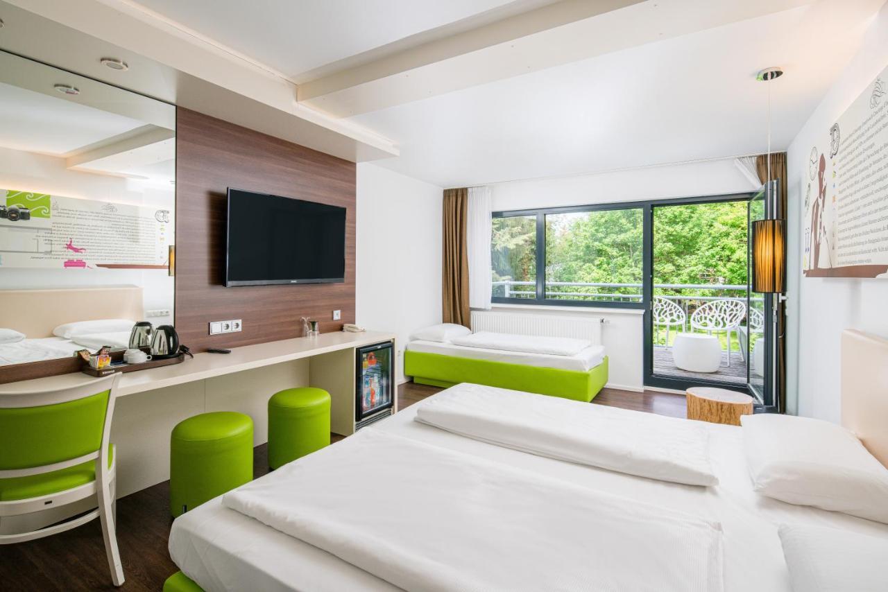 Hotel Knorz Цирндорф Екстериор снимка